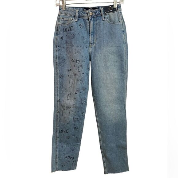 NWT Hollister Ultra High Rise Mom Jeans Women's Size 24 Unhemmed Blue Artsy Cat - Picture 3 of 16